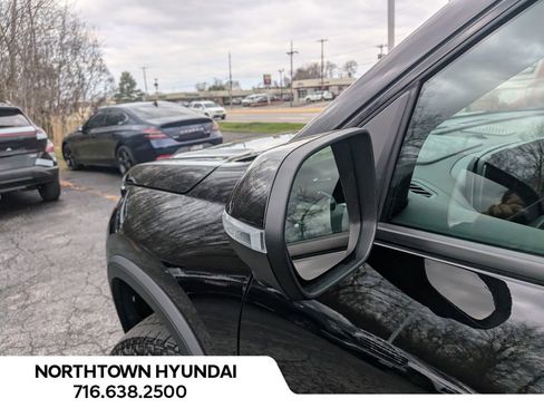 Used 2025 Chevrolet Traverse Z71 w/ Enhanced Driving Package image 46