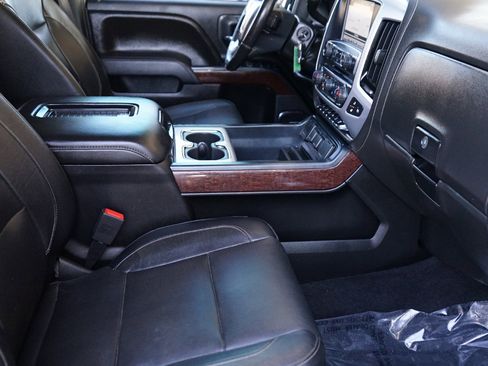 Used 2018 GMC Sierra 2500 SLT w/ Duramax Plus Package image 16