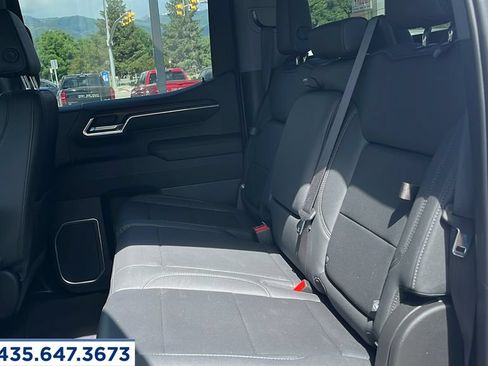 Used 2023 GMC Sierra 1500 SLT w/ SLT Convenience Package AWD/4WD image 19