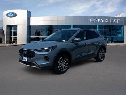 Certified 2025 Ford Escape SE w/ PHEV Premium Package