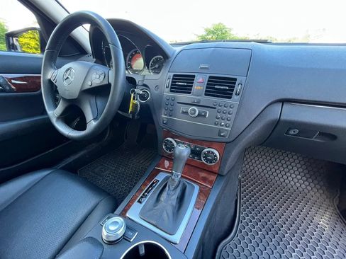 Used 2011 Mercedes-Benz C 300 4MATIC Sedan image 14