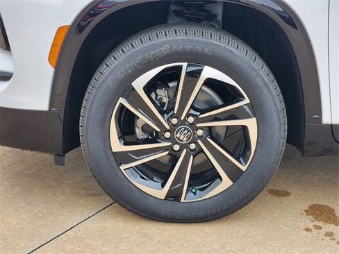 New 2026 Buick Enclave Sport Touring w/ Power Package image 9