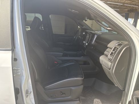 Used 2024 RAM 3500 Limited image 13