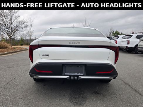 Used 2025 Kia K4 EX image 6