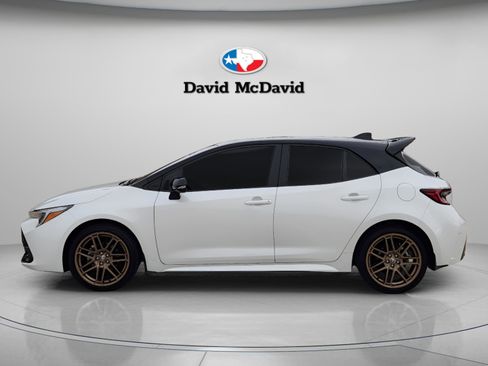 Used 2025 Toyota Corolla Hatchback image 2