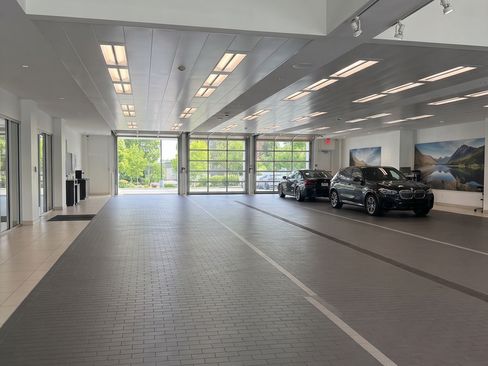 New 2026 BMW X5 xDrive50e w/ M Sport Package AWD/4WD image 28