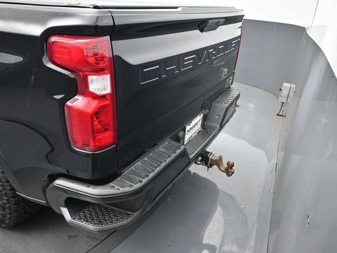 Used 2021 Chevrolet Silverado 1500 LT w/ Z71 Off-Road Package AWD/4WD image 10