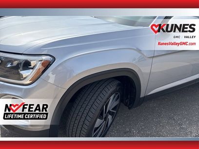 Used 2025 Volkswagen Atlas SE