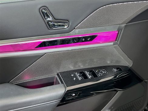 Used 2025 BMW 740i xDrive 740i xDrive image 21