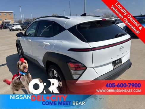 Used 2025 Hyundai Kona SEL FWD image 3