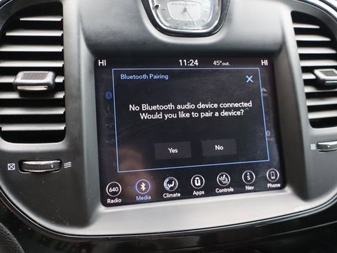 Used 2018 Chrysler 300 S w/ 300S Premium Group image 18