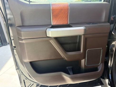 Used 2018 Ford F150 King Ranch w/ Equipment Group 601A Luxury AWD/4WD image 16