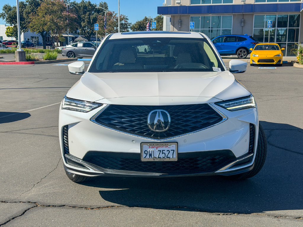 Used 2025 Acura MDX w/ Technology Package FWD image 3