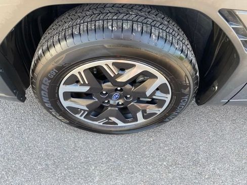 Used 2026 Subaru Forester Premium AWD/4WD image 21