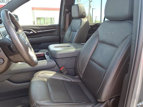 Used 2023 GMC Yukon XL Denali w/ Denali Reserve Package AWD/4WD image 7