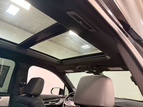 Used 2024 Cadillac XT6 Sport w/ LPO, Floor Liner Package AWD/4WD image 71