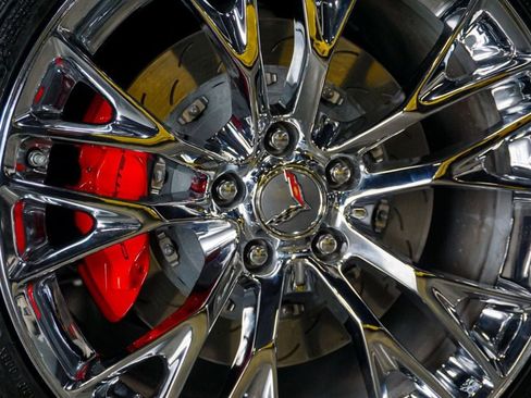 Used 2015 Chevrolet Corvette Z06 w/ 3LZ Preferred Equipment Group RWD image 43