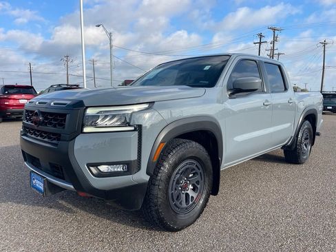 Certified 2025 Nissan Frontier Pro-X w/ Tow Package RWD image 3
