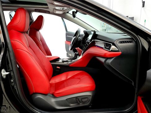 Certified 2021 Toyota Camry XSE image 29