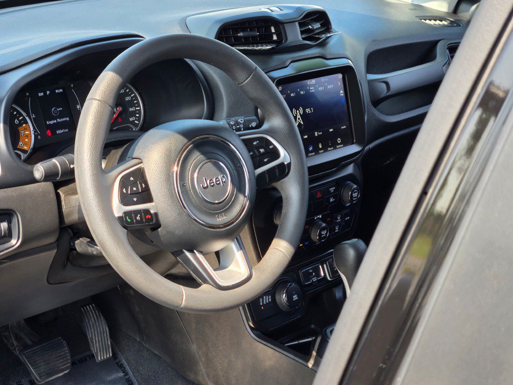 Used 2023 Jeep Renegade Latitude AWD/4WD image 22