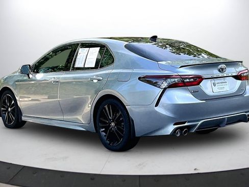 Used 2022 Toyota Camry XSE w/ Carpet Mat Package (TMS) FWD image 7