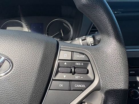 Used 2017 Hyundai Sonata SE FWD image 11