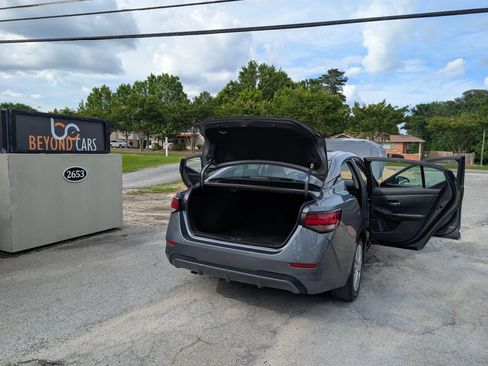 Used 2022 Nissan Sentra S FWD image 12