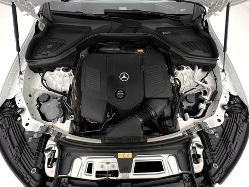 Used 2024 Mercedes-Benz GLC 300 4MATIC image 24