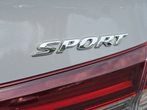 Used 2025 Honda Civic Sport image 9