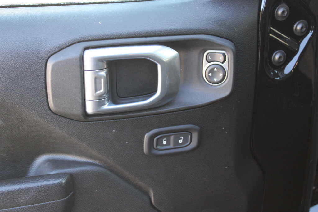 Used 2022 Jeep Wrangler Sport AWD/4WD image 26