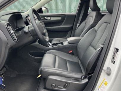 Used 2025 Volvo XC40 B5 Ultra