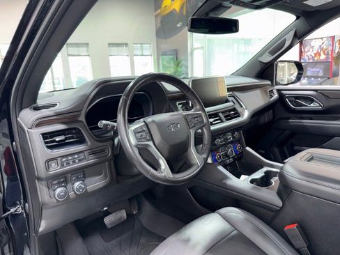 Used 2022 Chevrolet Tahoe Z71 w/ Luxury Package AWD/4WD image 46