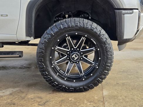 Used 2024 GMC Sierra 2500 Denali w/ Denali Reserve Package image 32