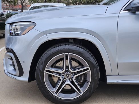 Certified 2025 Mercedes-Benz GLS 450 GLS 450 image 10