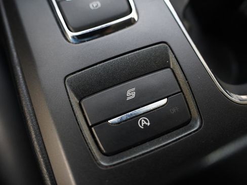 Used 2020 Ford Fusion SEL image 22