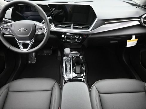 Used 2026 Chevrolet Trax ACTIV w/ Driver Confidence Package image 11