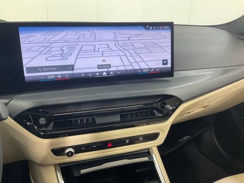 Certified 2025 BMW 330i xDrive Sedan w/ M Sport Package AWD/4WD image 16