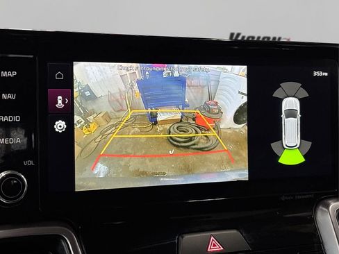 Certified 2023 Kia Sorento EX image 32