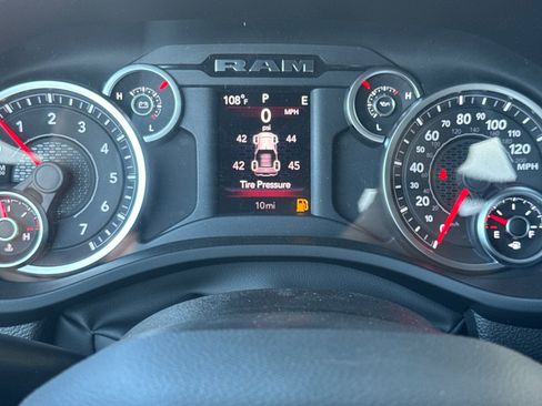 New 2026 RAM 1500 Express RWD image 22