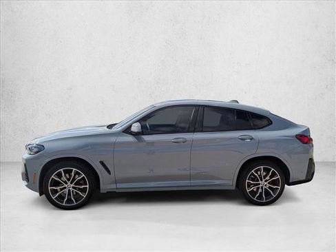 Used 2024 BMW X4 xDrive30i w/ Premium Package AWD/4WD image 9