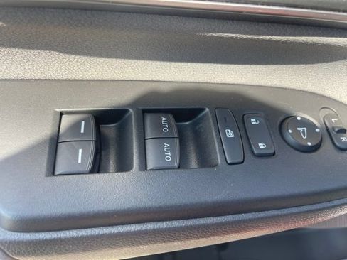 Used 2021 Honda CR-V EX image 11
