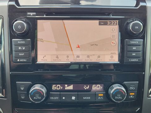 Used 2019 Nissan Titan Platinum Reserve w/ Platinum Utility Package image 17