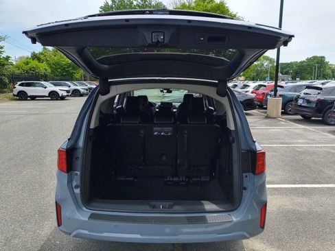 New 2026 Honda Odyssey Touring image 12