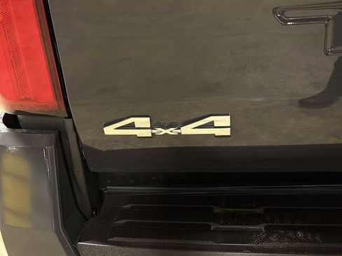 Used 2025 Toyota Tacoma SR5 w/ SR5 Upgrade Package image 26