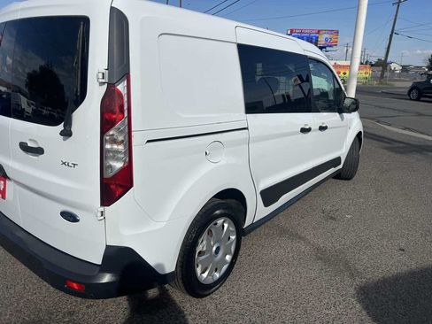 Used 2017 Ford Transit Connect XLT FWD image 5