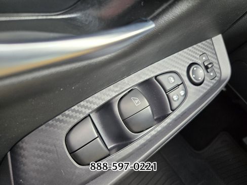 Used 2024 Nissan Sentra SV image 32