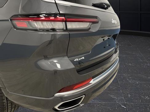 Used 2024 Jeep Grand Cherokee L Summit image 40