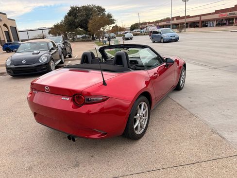 Used 2016 MAZDA MX-5 Miata Sport image 5