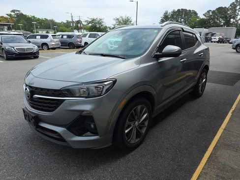 Used 2023 Buick Encore GX Select w/ Sport Touring Package FWD image 3