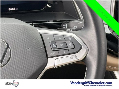 Used 2024 Volkswagen Atlas Cross Sport SE FWD image 15